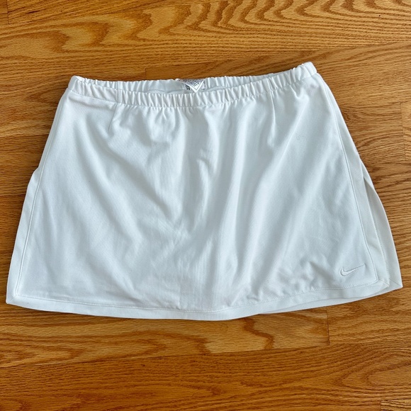 Nike Women's Dri-Fit Tennis Skort (S) - Picture 1 of 9